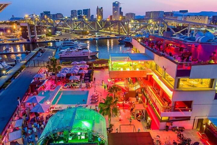 Hotel Beautiful And Comfy Boat In Barcelona With Boat Tour Option Exterior foto